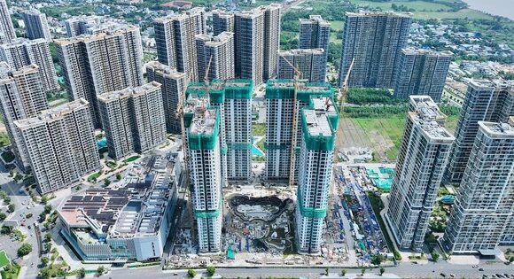 Tham vọng lấn sân bất động sản của loạt ông lớn ngoà …