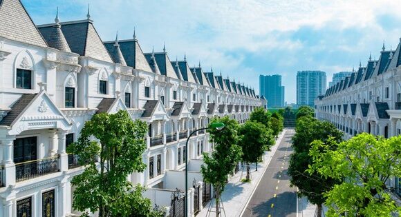 Nghịch lý trên thị trường bất động sản Hà Nội