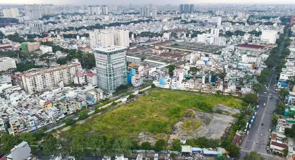 Doanh nghiệp bất động sản mất khả năng thanh toán nợ tr …