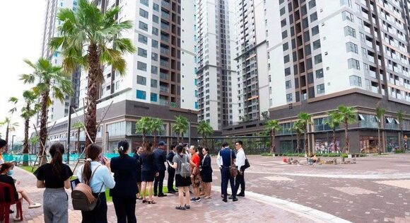 VARS: Thị trường bất động sản không đóng băng, khách li …
