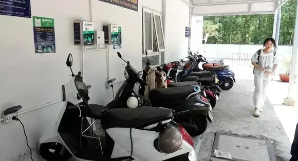 Tháo gỡ vướng mắc hạ tầng sạc xe điện tại các chung  …